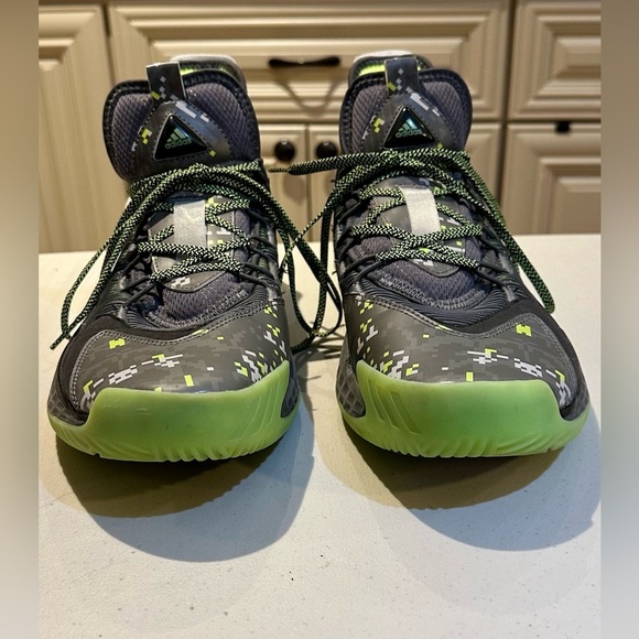 Adidas Men’s Pro Boost Low Basketball Shoes Digi Camo Green Gray‎ FW8525 Size 13 - Picture 2 of 8